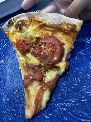 Pizza Margarita con Chile Quebrado 😛   at VG Pizza in Mexico City