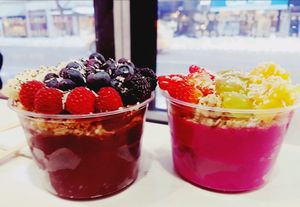 smoothie bowls at Loco Coco - Lexington in New York City