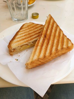  at Zarzuela in Lisbon