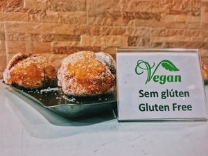 Vegan doughnuts at Zarzuela in Lisbon