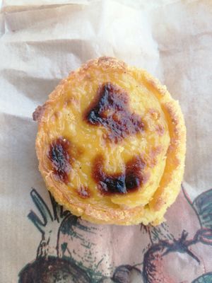 Vegan pastel de nata at Zarzuela in Lisbon