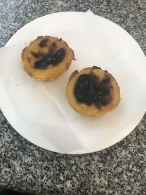 Vegan pastel de nata  at Zarzuela in Lisbon