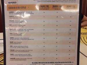 Váaaaarias opções com futuro burguer at Lanchonete da Cidade - Moema in Sao Paulo