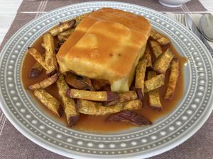 Vegan francesinha at Kansha in Fatima