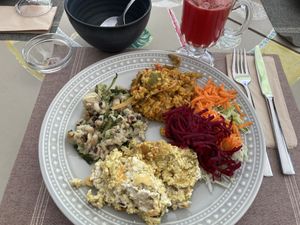 a good vegan buffet … every day different 🌱❤️  at Kansha in Fatima