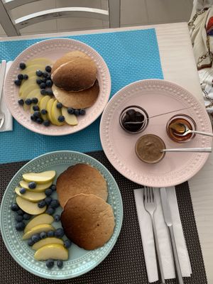 Pancakes with fruits at Kansha in Fatima