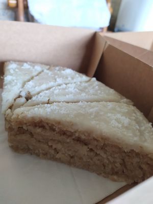 Bolo de limão e côco at Kansha in Fatima