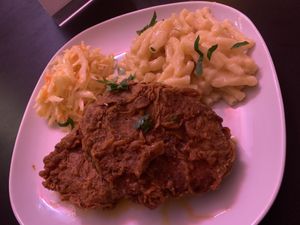 (Vegan) Nashville hot fried chicken plate (November 2021) at Crazy Bastard in Berlin