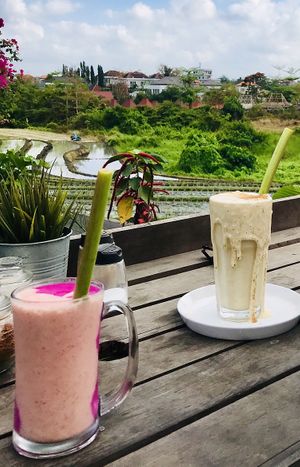 Smoothies at Crate Cafe in Canggu