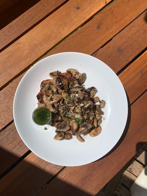 "shrooms" 
request vegan, sub aioli for pesto
gf bread (upon request) at Crate Cafe in Canggu