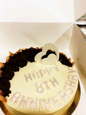 Anniversary Cake at Tawa Bakery in Abu Dhabi