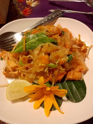Pad thai at Thai Herb in Khao Sok