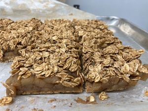 Apple Bars at Juice Amour in Middlebury