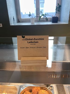 Fälschlicherweise als vegan angeschrieben  at Mangolds in Graz