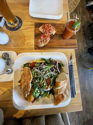 Salad 🥗 sesam crunch + tomato soup with bruschetta 🍅   at Panorama in Winterberg