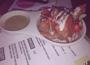 Vegan chicken wings were delicious 💚 at The Spread Eagle in East London