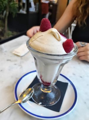 Helado de Vainilla at Flax & Kale - Sant Pere Mes in Barcelona