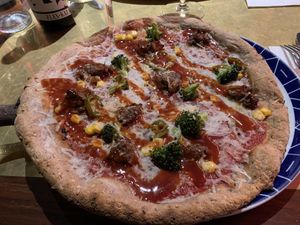 Barbacoa pizza  at Flax & Kale - Sant Pere Mes in Barcelona
