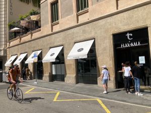 Entrance  at Flax & Kale - Sant Pere Mes in Barcelona