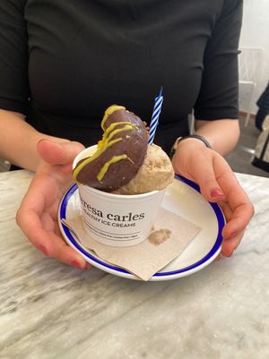 Doughnut and ice cream at Flax & Kale - Sant Pere Mes in Barcelona