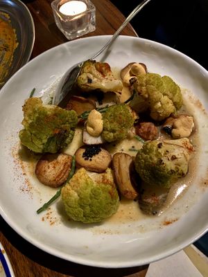 Romanesco, Jerusalem artichoke and mushroom  at Flax & Kale - Sant Pere Mes in Barcelona