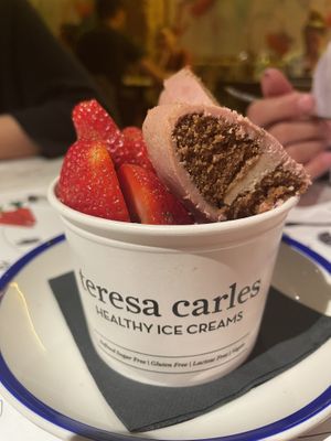 Ice cream chocolate  at Flax & Kale - Sant Pere Mes in Barcelona