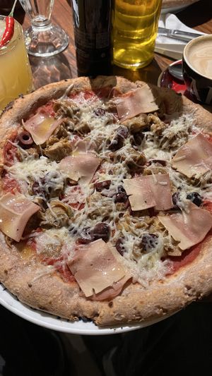 Vegan pizzaa  at Flax & Kale - Sant Pere Mes in Barcelona