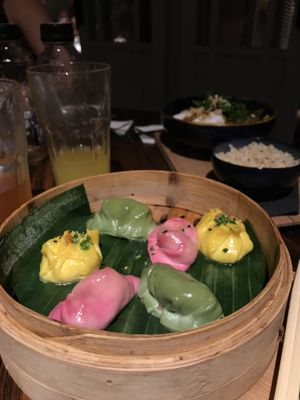 Dumplings with truffel/mushroom, jackfruit and vegetables at Flax & Kale - Sant Pere Mes in Barcelona