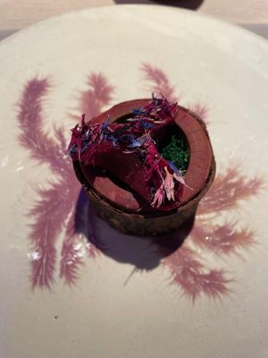 beetroot tartar at El Invernadero de Rodrigo de la Calle in Madrid