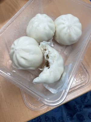 Veggie buns delicious   at Au Lac Royal Vegan Cuisine woden in Phillip