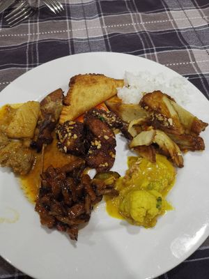 Take away at Au Lac Royal Vegan Cuisine woden in Phillip