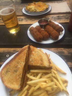 Grilled cheese, mozzarella sticks, macaroni at The Blacksmith & The Toffeemaker in London