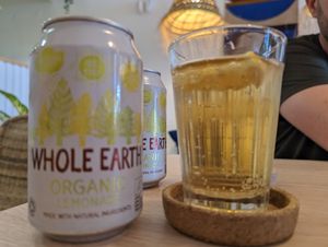 Limo at Aloha Cafe in Sesimbra