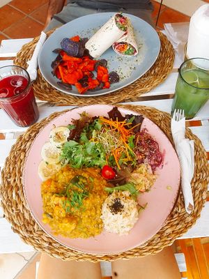 Curry and Beet hummus wrap at Aloha Cafe in Sesimbra