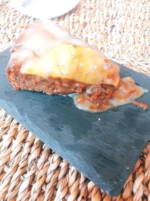 Pineapple cake at Aloha Cafe in Sesimbra