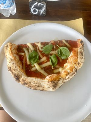 Vegan pizza with vegan mozzarela  at Amico Bio - Spartacus Arena in Santa Maria Capua Vetere