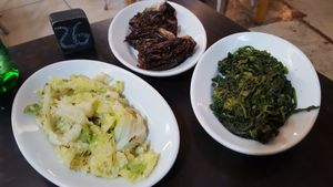  Three full plates of veggies. Three cabbage is really good.  at Amico Bio - Spartacus Arena in Santa Maria Capua Vetere