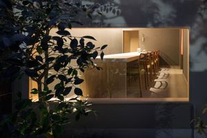 tearoom toka serves rare kinds of Japanese organic green tea  and  organic lemon verbena tea.
All teas come with original organic dark chocolate or freshly handmade seasonal Japanese sweets. 
Enjoy toka teatime in traditional Japanese architecture with a beautiful garden, located east of the old imperial palace.  at tearoom toka in Kyoto