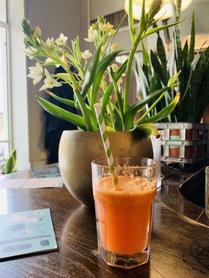 תפוגזר at Meshek Barzilay Deli in Tel Aviv