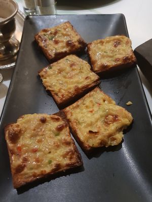 Vegan chilli cheese toast at Aharveda Restaurant in Mumbai
