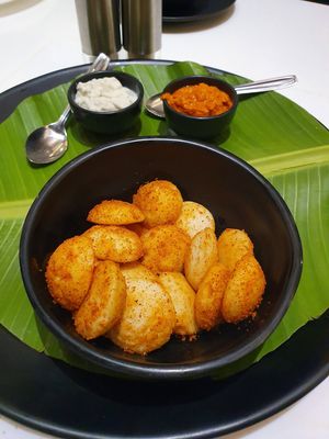 Mini idli at Aharveda Restaurant in Mumbai