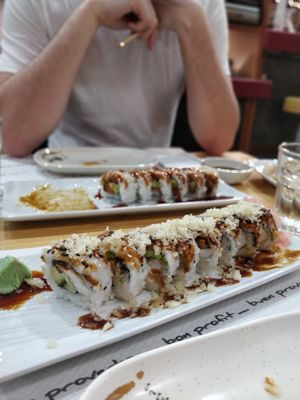 Vegan California roll at Dareshasu in Tenerife