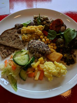 Lunch at Peacefood.Bio in Luzern