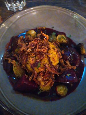 Randen-Pfeffer mit Spätzli at Karls Kraut in Luzern