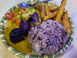 Yellow curry  at Sisombath in Hong Kong Island