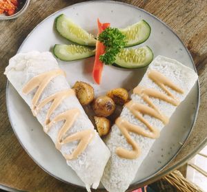 GF hot wrap with mushrooms, salad & cashew cheese at Dragonfly Cafe in Ubud