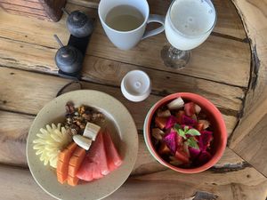 Breakfast Set Homemade Granola  at Dragonfly Cafe in Ubud