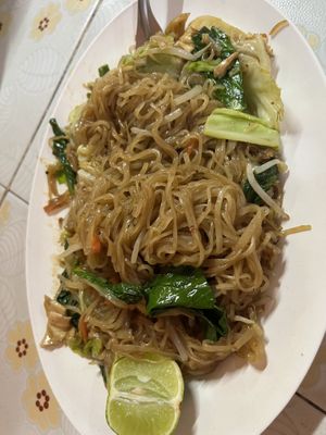 Stir fried noodles with chili  at Ming Zhen in Chiang Mai