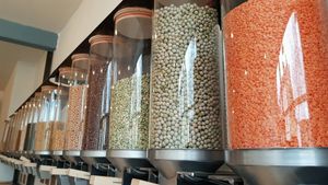 Lentils and whatnot at Hetu in South West London