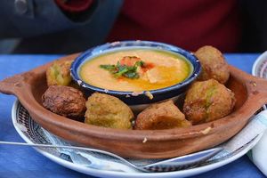 Vegan falafel with hummus at Al-Zahra in Ronda